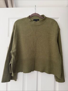 BLUEBLUSH Relaxed Crewneck Sweater in Olive